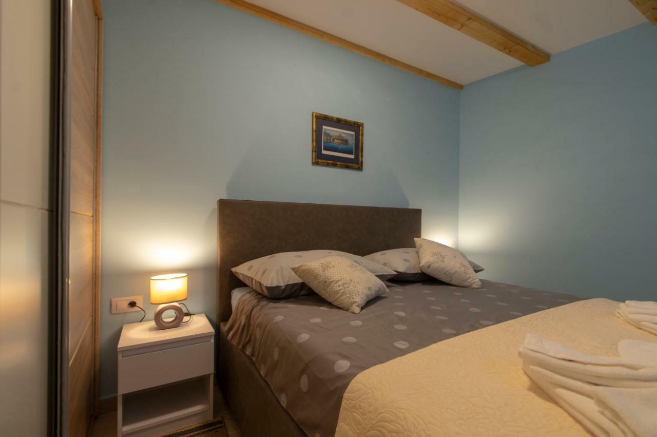 Apartments Giro Korcula ภายนอก รูปภาพ